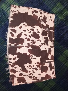 XXL Sz 20 Brown and Cream Cow Print Mini Skirt
